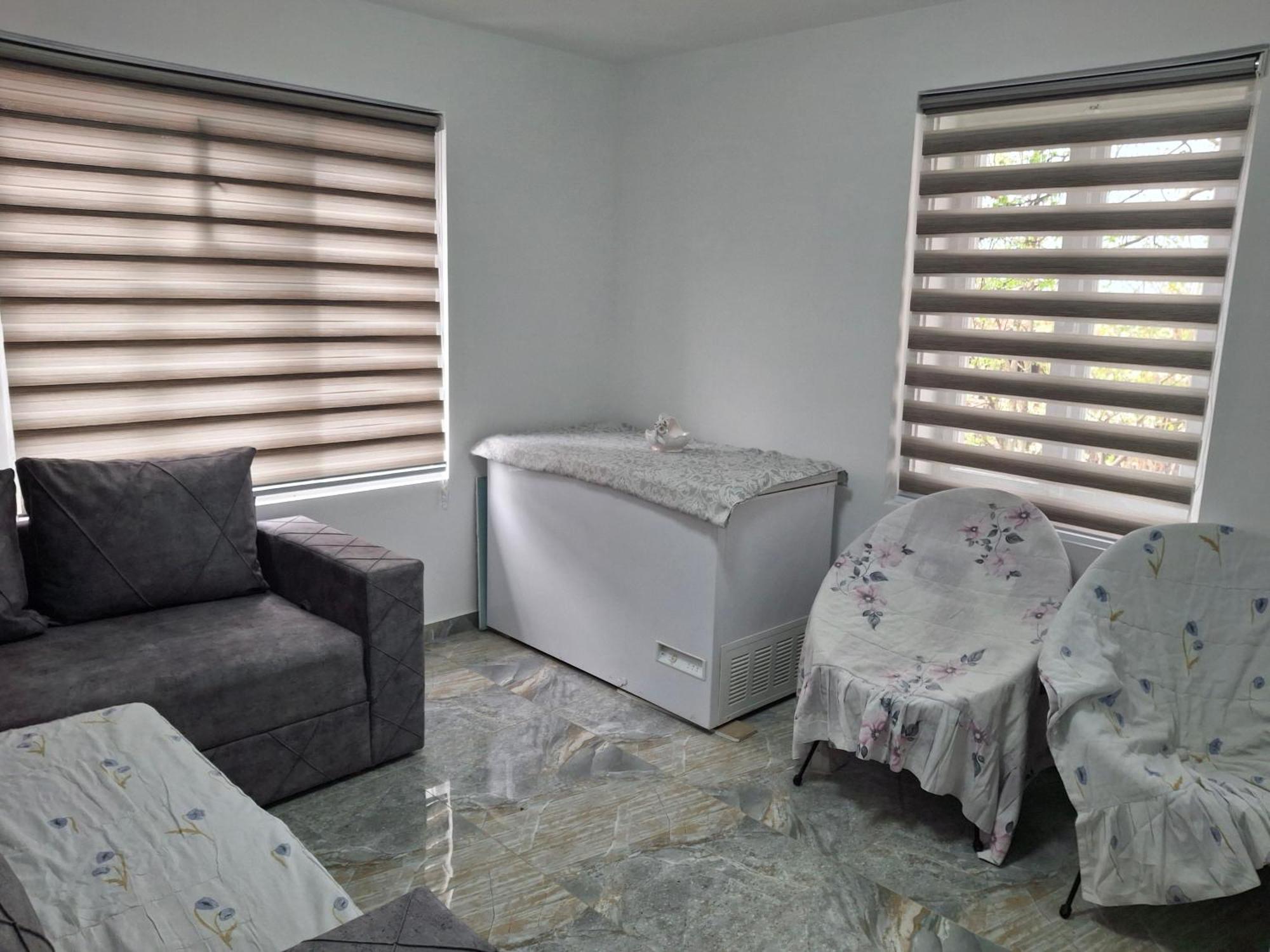 Vila Mir Pirot Ngoại thất bức ảnh